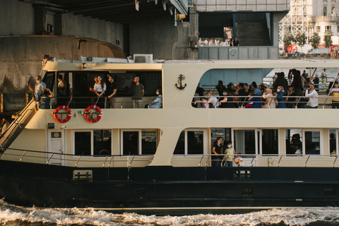 Belgrade: Special Sava and Danube River Cruise with Drinks Belgrade: Sunset Sava and Danube River Cruise with Drinks