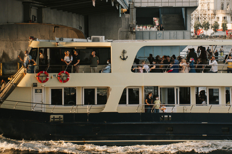 Belgrade: Special Sava and Danube River Cruise with Drinks Belgrade: Sunset Sava and Danube River Cruise with Drinks