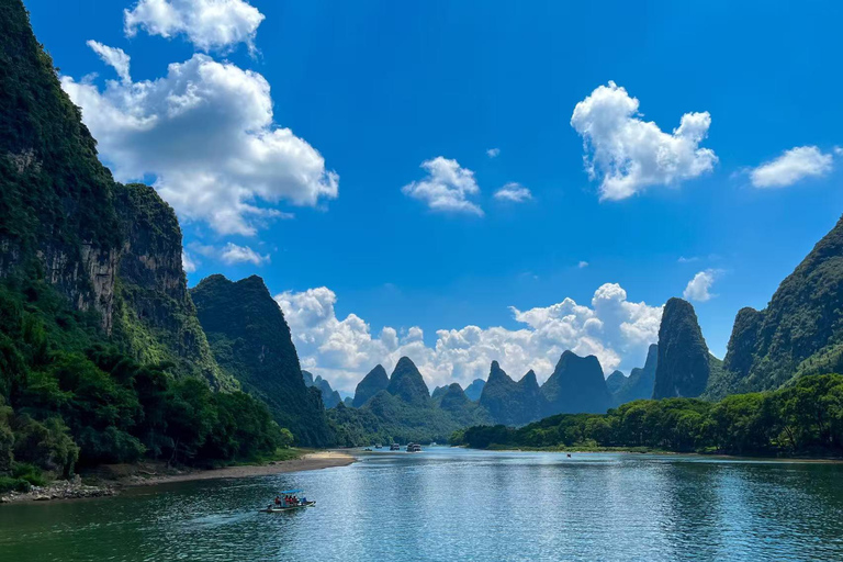 Guilin: Li River Cruise to Yangshuo with Hotel Pickup Li River 5-Star Cruise Upper Deck with Hotel Pickup