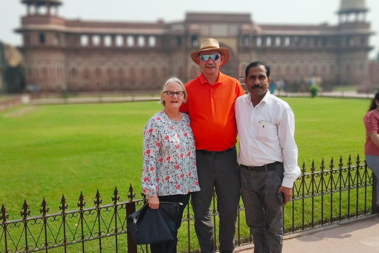 Guided walking agrafort, jama masjid & tajhmahal tour Cab + Guide