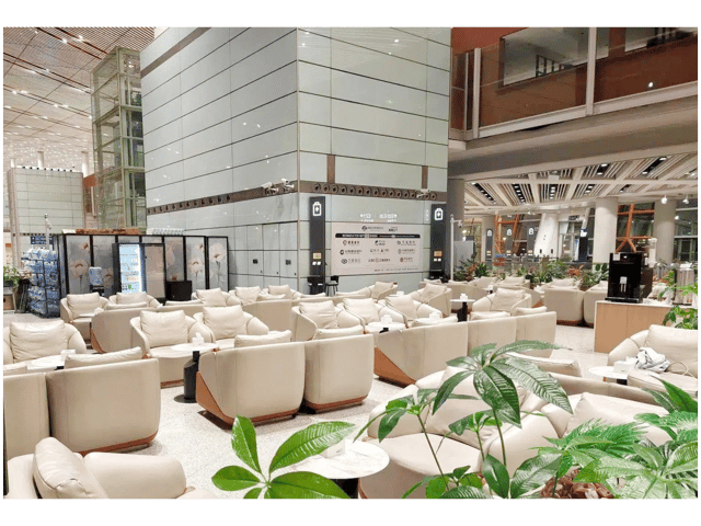 PEK Beijing Capital Airport: T3 Lounge Access