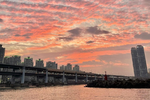 Busan Private Cultural&Coastal Tour with Sunset Yacht Cruise