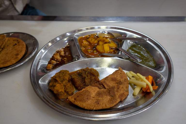 From Delhi: Old Delhi Food Tour with Heritage Walk