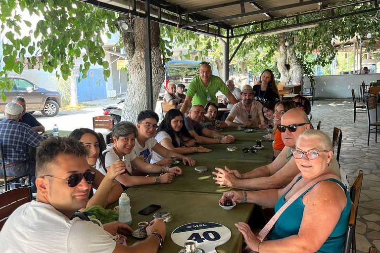 Visita à aldeia de Kusadasi e prova de comida tradicional