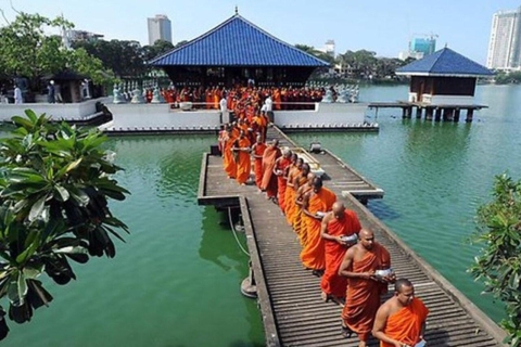 Puerto de Colombo Excursiones en tierra Ciudad de Colombo y Templo de Kalaniya