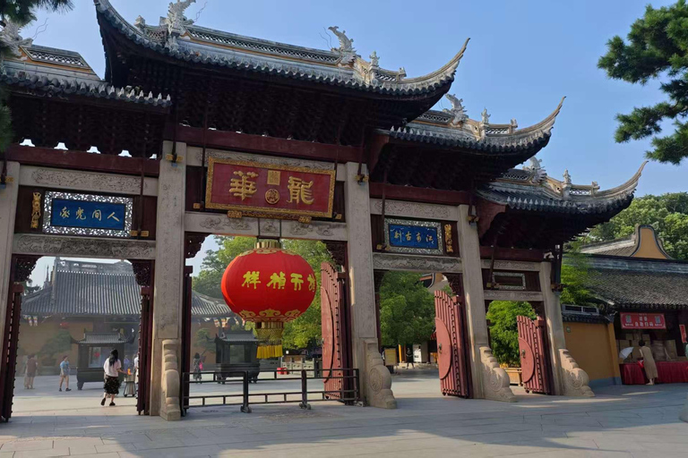 Shanghai: tour privato personalizzabile di 4 ore dei luoghi più importantiShanghai: tour di 4 ore con guida privata e macchina privata