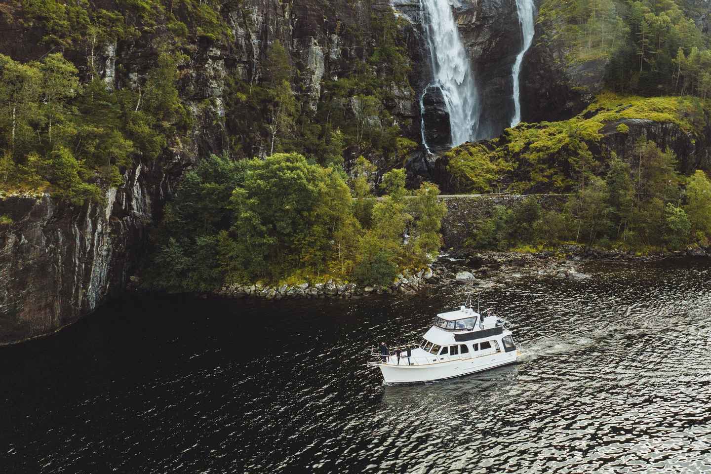 From Bergen: Private Fjord Cruise