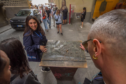 Florence: Wine Windows & Hidden Legends Evening Tour PREMIUM Wine Windows & Hidden Legends Evening Tour