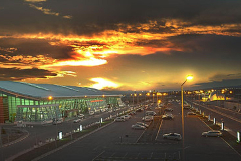 Tbilisi: Unlimited eSIM + City Transport Card & Guidebook