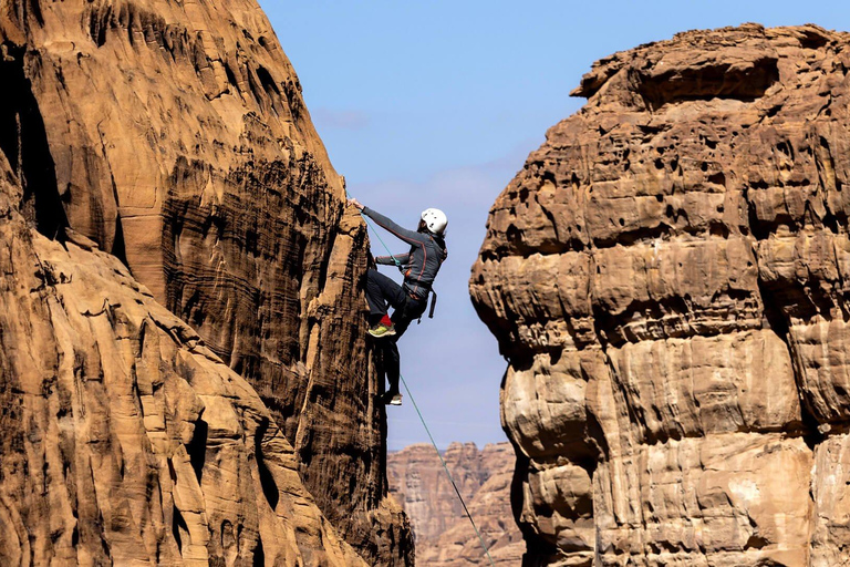 Private Abseiling in Alula Desert.