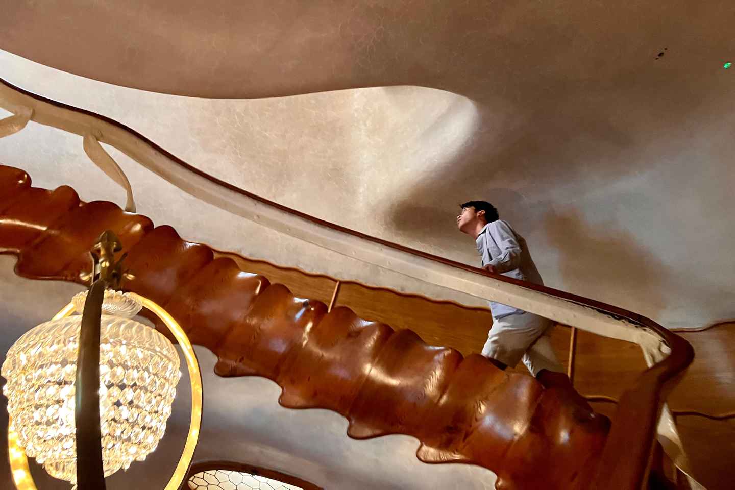 바르셀로나 가우디 3대 건축물 투어