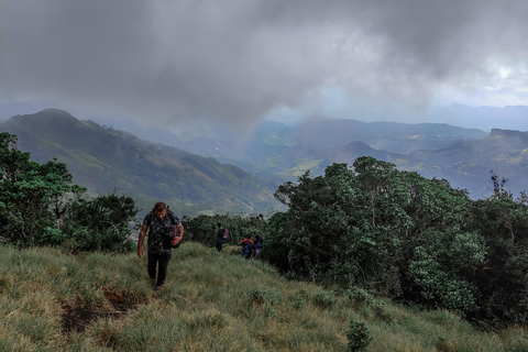 Knuckles 5 Peaks Trek (Luipaardpad)