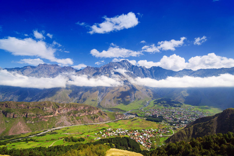 Tbilisi to Stepantsminda: Kazbegi Transfer with Stops