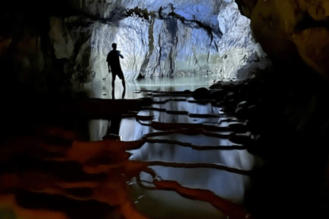 Vang Vieng : Zipline&amp;Tubing&amp;Cave Tour&amp;Kayaking&amp;Blue Lagoon