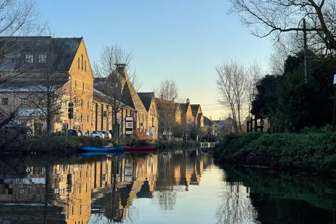 Whoosh Explore Canoe Club: River Stort Canoe tours