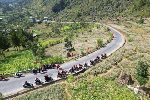 Au départ de Sapa : Ha Giang Loop 3 day Motorbike Tour With RiderDébarquement à Ha Long