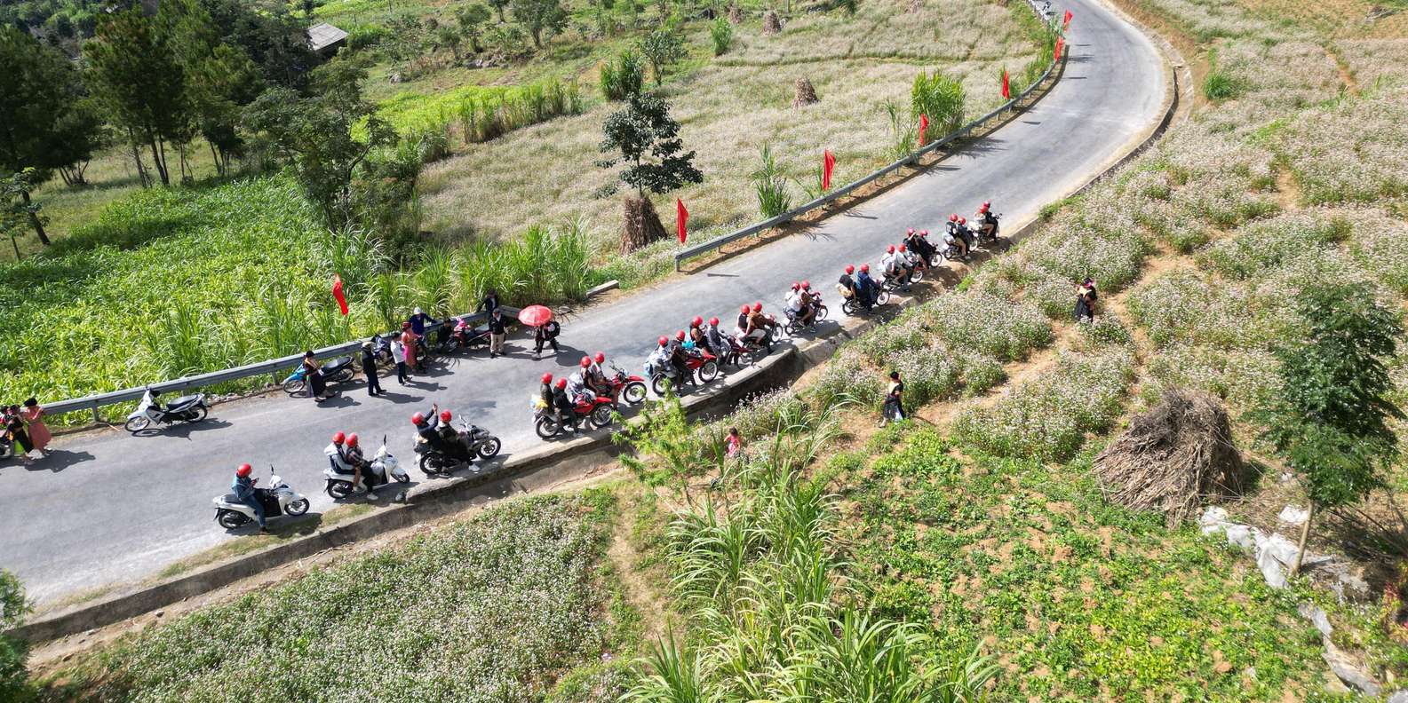 From Hanoi: 4 Day Ha Giang Loop Motorbike Self-ride Tour