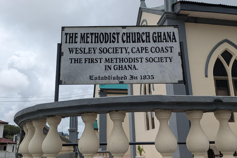 From Lagos: Ghana Castles & Kakum Park with Local Tour Guide