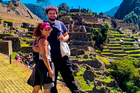 Von Cusco aus: Machu Picchu Tagestour mit dem Vistadome-Zug