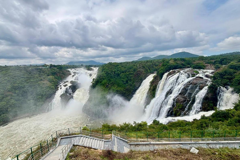 Wycieczka z Bangalore do buddyjskiego klasztoru i wodospadów Shivanasamudram