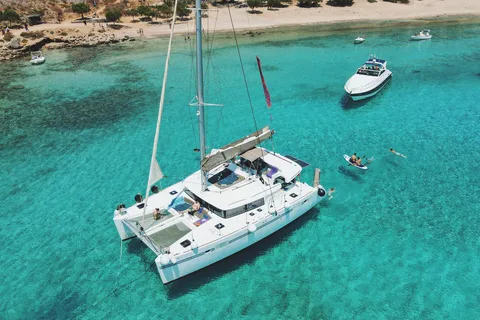 Private Balos & Gramvousa Luxury Catamaran Cruise with Meals