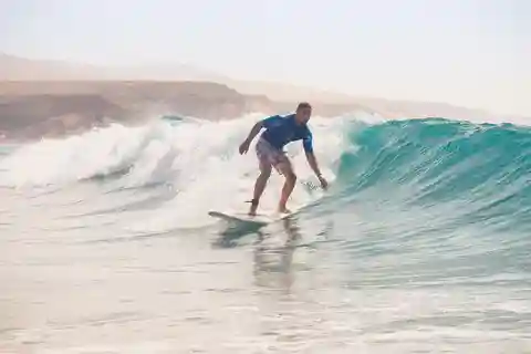 Corso di surf intermedio e avanzato nel sud di Fuerteventura