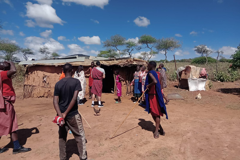 Nairobi: Wizyta kulturalna w wiosce Masajów z odbiorem z hotelu