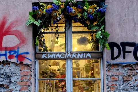 Krakow: Private walking tour on the trail of street art