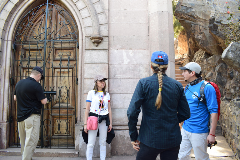 Discover downtown Santiago from Santa Lucía Hill to the Plaza de Armas. Discover downtown Santiago from Santa Lucía Hill to the Plaza de Armas