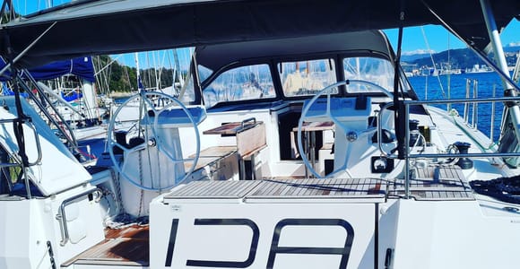 Sailing tour to the Cinque Terre during the day or at sunset
