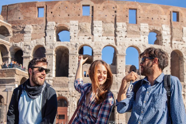 Visit Rome Early Morning Colosseum Guided Tour in Roma