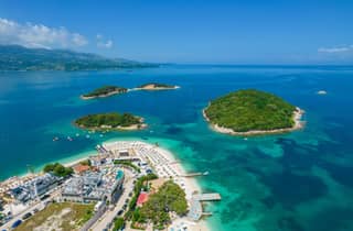 Ab Tirana/Durrës/Golem: Tagestour nach Saranda, Ksamil und zum Blauen Auge
