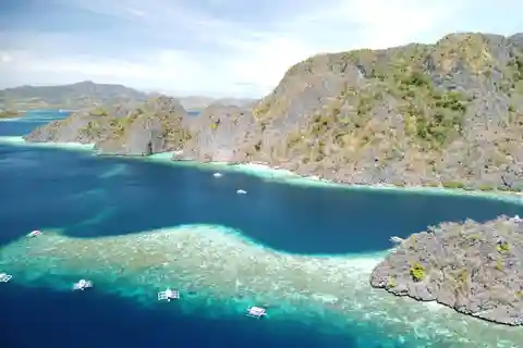 Coron: Island Tour B w/ Snorkeling & Lagoon Adventures