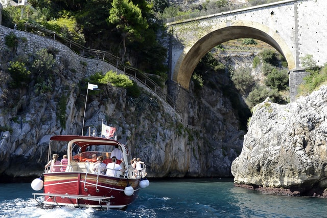 Visit From Salerno Day Trip to Amalfi Coast by Boat with Drinks in Amalfi