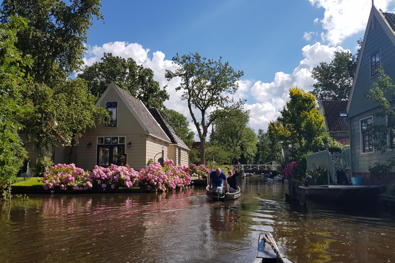 Wynajem łodzi szeptanej w pięknej okolicy w pobliżu AmsterdamuWynajem szeptanej łodzi w pięknej okolicy w pobliżu Amsterdamu