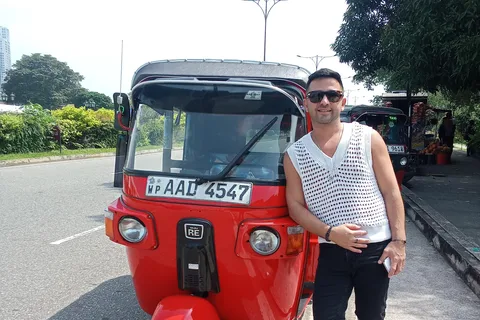 Colombo Sightseeing Private Tour by Tuk with Hotel Pickup