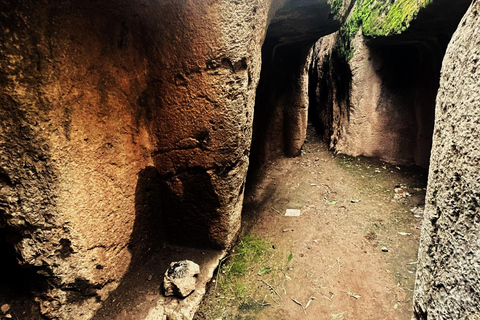 Cusco: Guided trek to Huaca Cheqtaqaqa and hidden temples