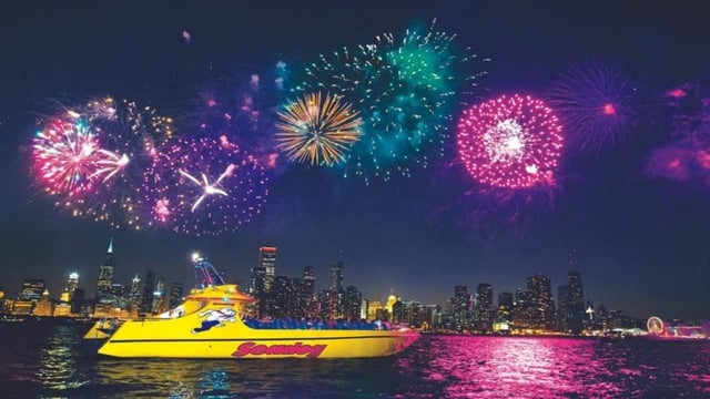 Chicago: Crucero de fuegos artificiales en lancha rápida Seadog por el lago Michigan