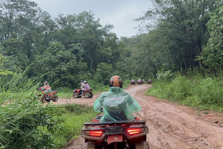 Phuket : Excursion en quad avec visite d&#039;une plage secrète