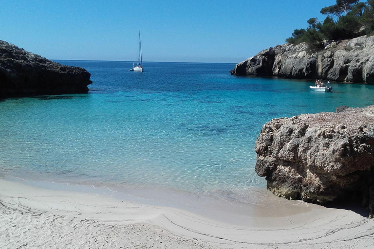 Majorque : billets de ferry entre Majorque et MinorqueBillet aller-retour le même jour en ferry de Majorque à Minorque