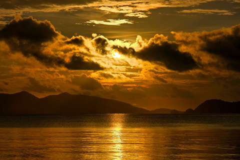 El Nido: Farm Tour, Snorkeling, Dinner, and Nipa Hut Stay