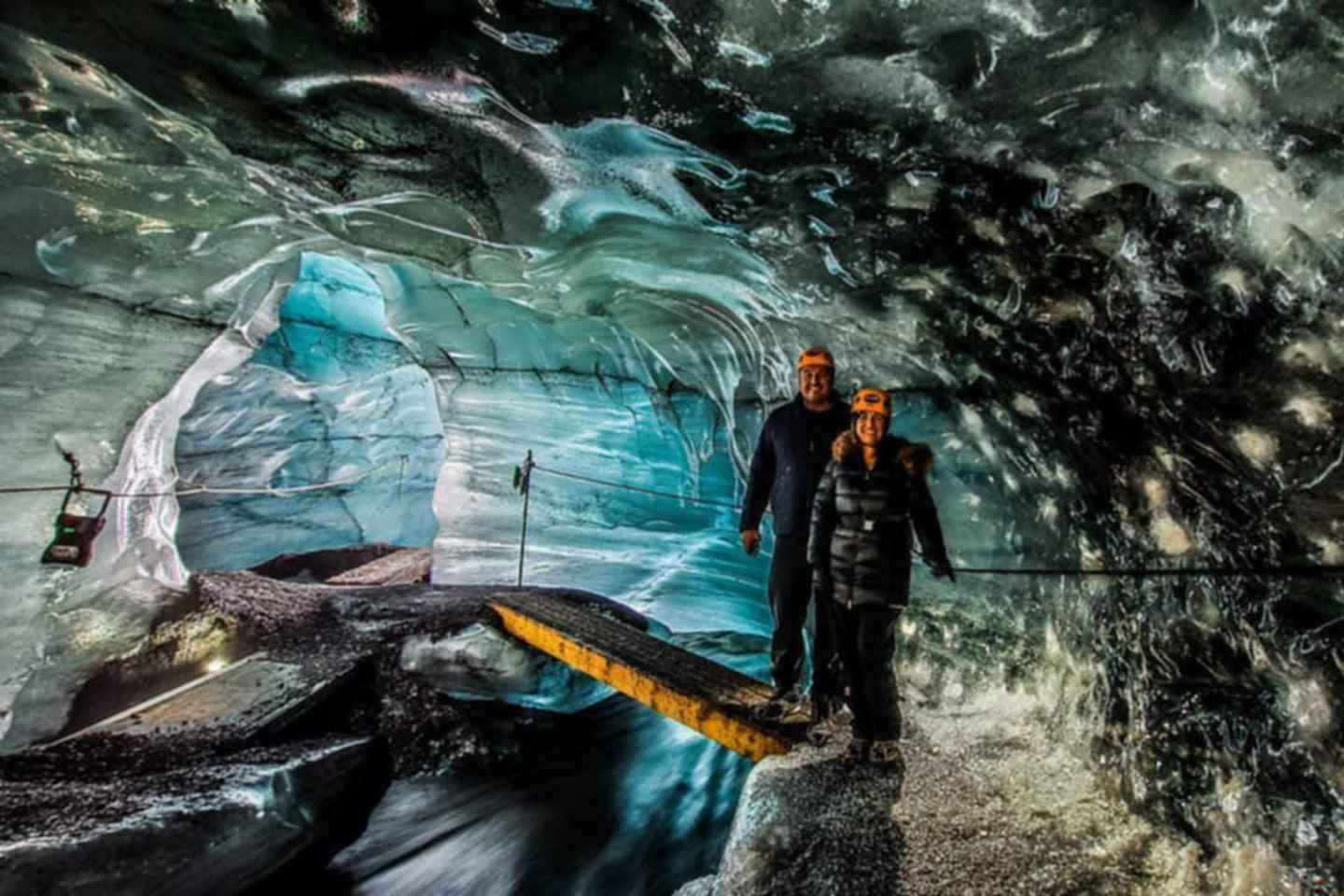 冰岛冰川与卡特拉冰洞探秘之旅