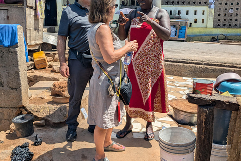From Lagos: Ghana Castles & Kakum Park with Local Tour Guide