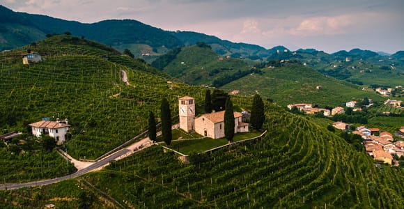 Ab Venedig: Prosecco-Hügel-Tour mit Wein, Spritz und Asolo