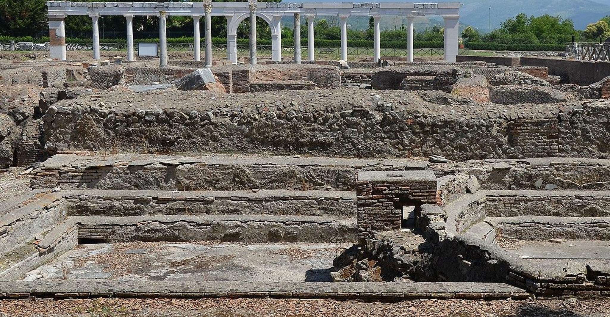 Walking tour nell’antica Minturnae tra i vicoli di Traetto