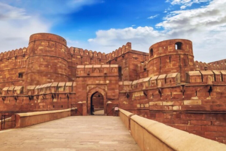 Van Delhi: Taj Mahal, Agra Fort, Fatehpur Sikri Tour met de autoTickets voor auto + gids + monumenten