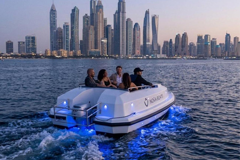 Dubai: Self-Drive Boat Tour in Creek Harbour - 5 Pax Dubai: Self-Drive Boat Experience in Creek Harbour - 5 Pax