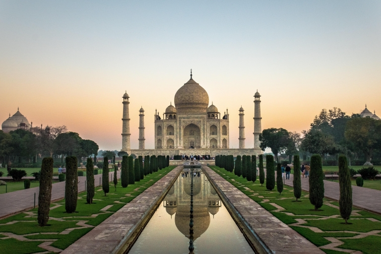Agra: Taj Mahal Eintrittskarte (Skip-the-line)Taj Mahal Tickets + Reiseführer + Auto