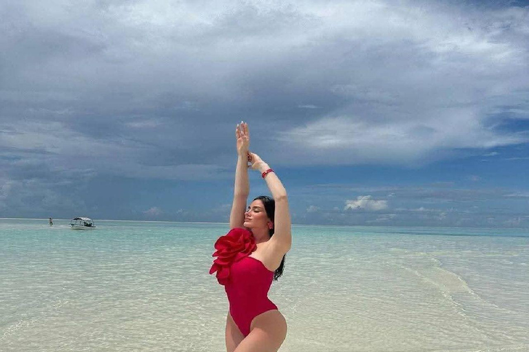 Stone Town & Nakupenda Sandbank – Full-Day Tour with Fruits Stone Town & Nakupenda Sandbank–Full-Day Tour With BBQ luch