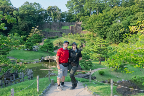 Kanazawa: Private 5 Must-Sees Walking Tour with DSLR Photos